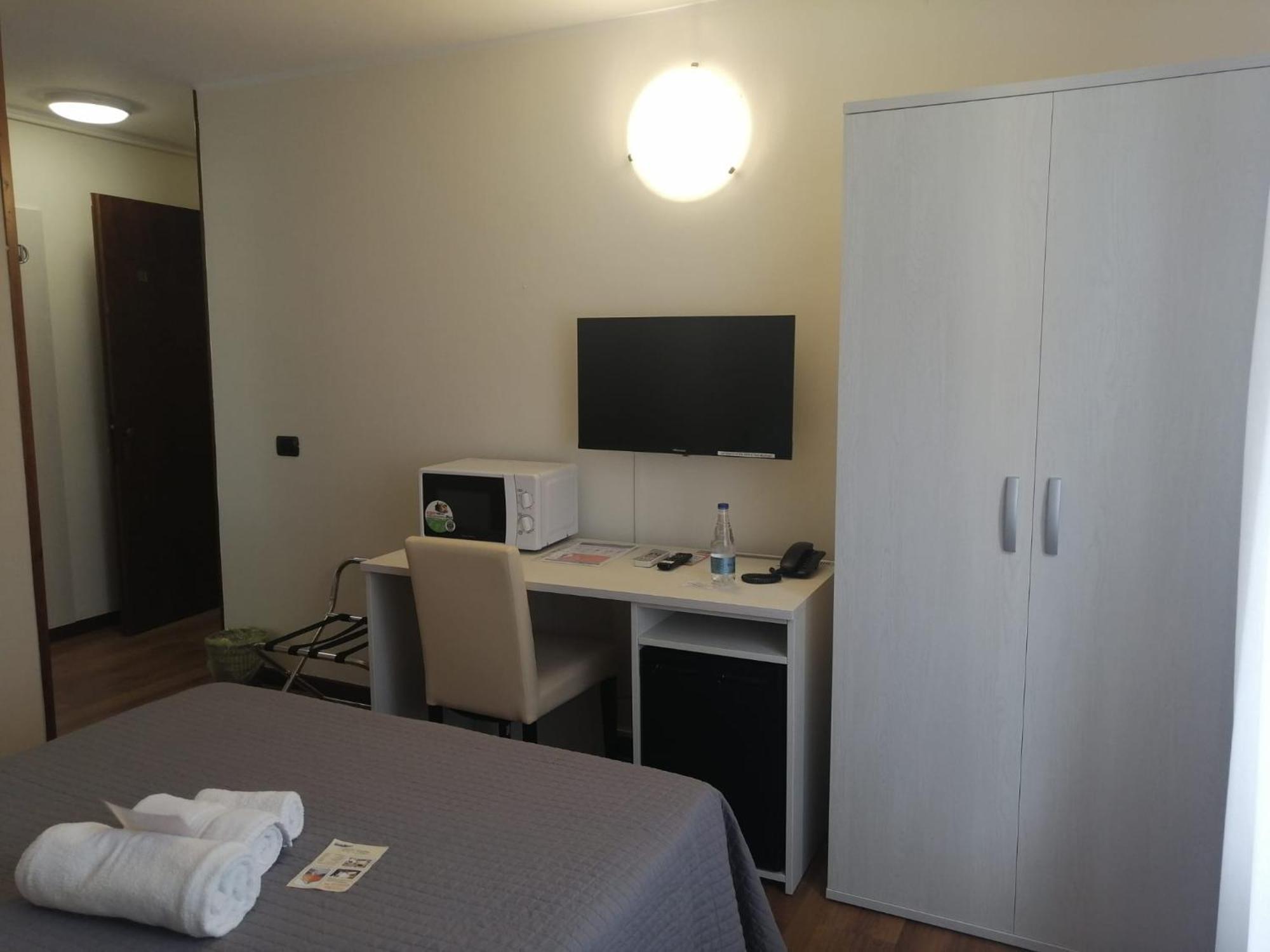 Hotel Siros Верона Экстерьер фото