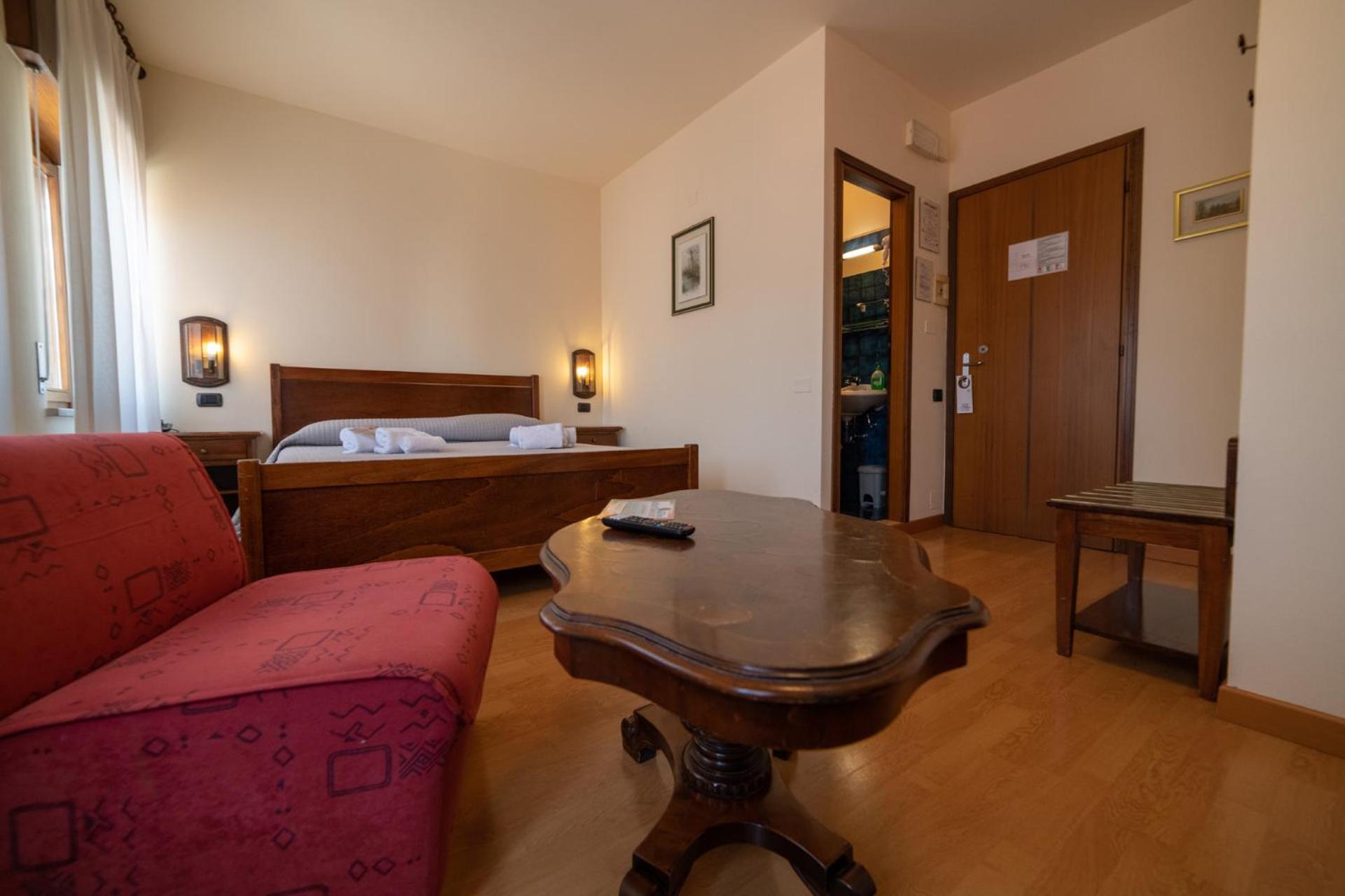 Hotel Siros Верона Экстерьер фото